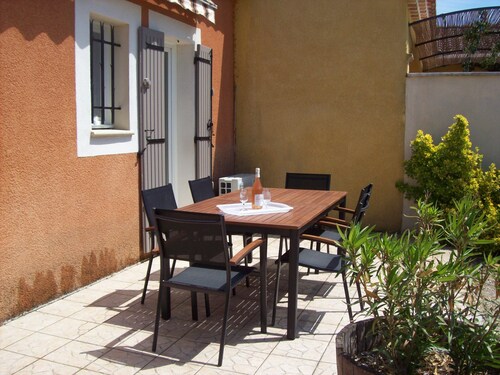 Clos des Plumbagos, between Avignon and the Ventoux