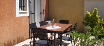 Clos des Plumbagos, between Avignon and the Ventoux