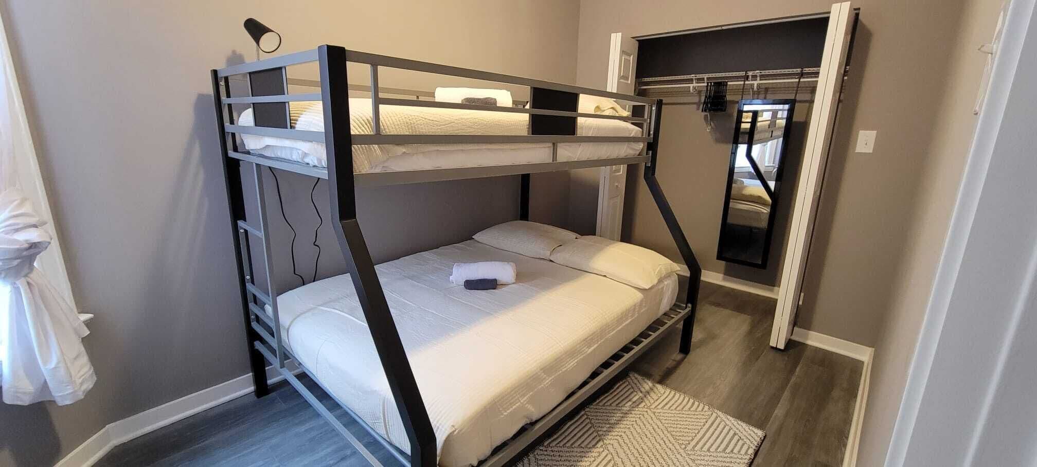 Iron/ironing board, free WiFi, bed sheets