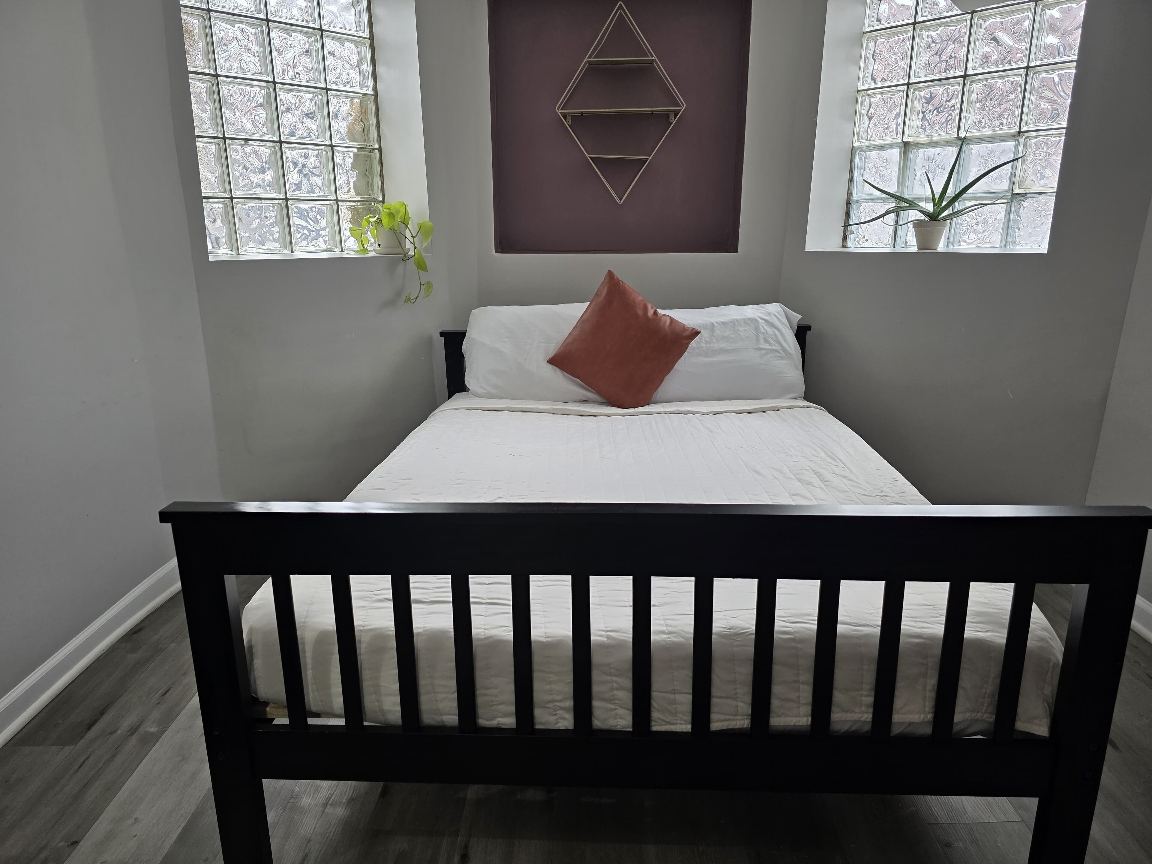 Photo - Chicago Avenue Inn