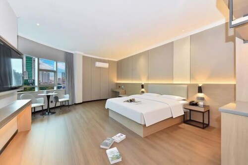 Baise Changle Business Hotel