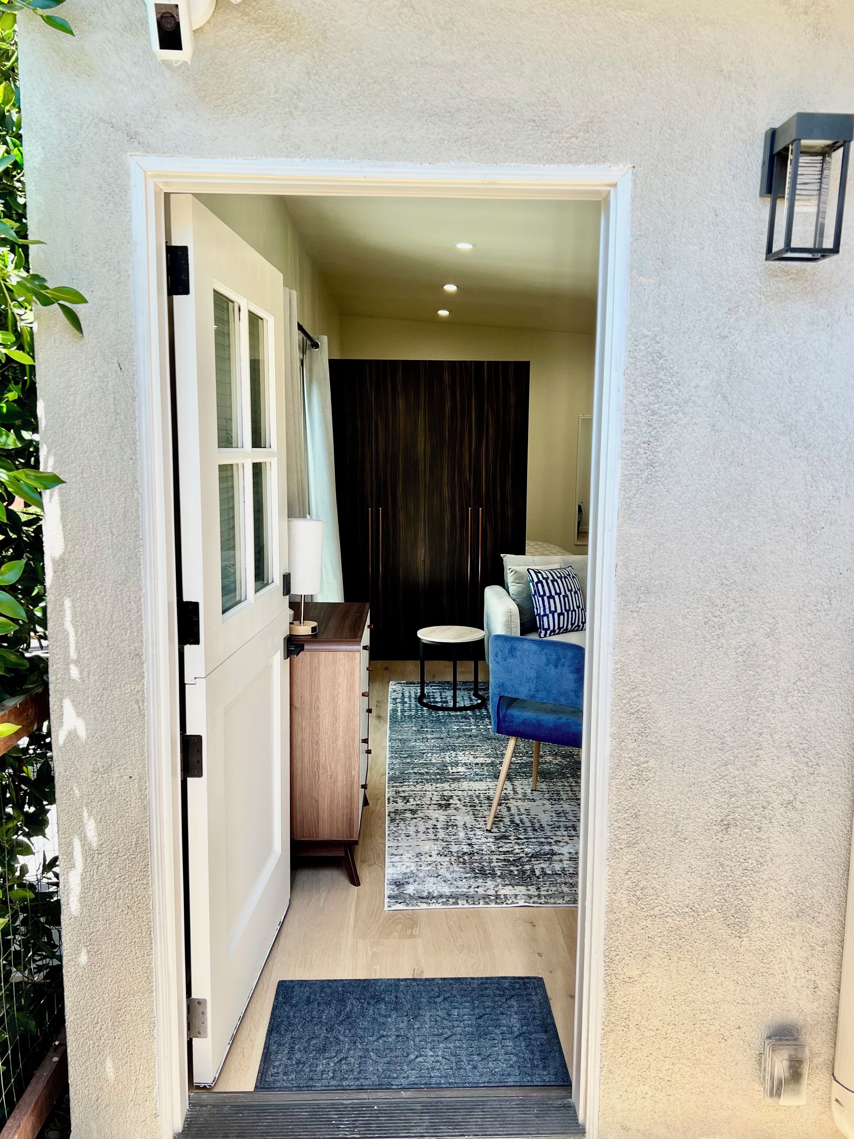 المنشأة من الداخل