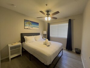 4 室のベッドルーム、アイロン / アイロン台、WiFi、ベッドシーツ