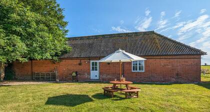 The Cottage at Canefield Farmhouse