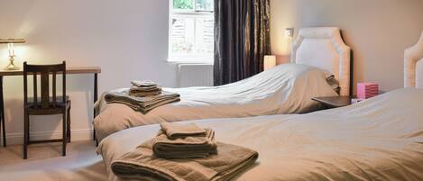 2 bedrooms, free WiFi, bed sheets