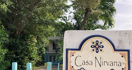 Small apartment in Culebra with a large courtyard, best value on the island!