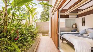 4 bedrooms, iron/ironing board, free WiFi, bed sheets