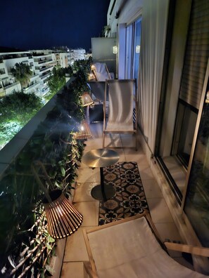 Property grounds - Le Duplex, 90 m2 luxury apartment 5 min from the beaches of Juan les pins (Antibes)