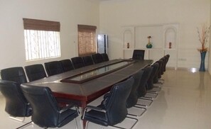 Fasilitas rapat