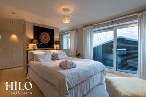 4 habitaciones, tabla de planchar con plancha, cuna de viaje y wifi