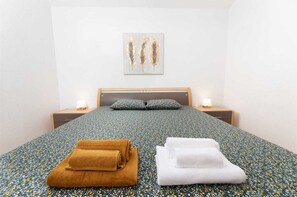 2 bedrooms, free WiFi, bed sheets - Apartment Ocean with with sea view (Njivice)