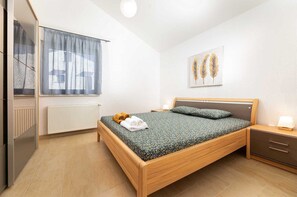 2 bedrooms, free WiFi, bed sheets