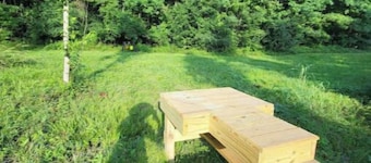Peaceful and Private Cabin with fun activities for family & friends on 25 Acres