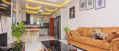 Smart TV, fireplace, video games