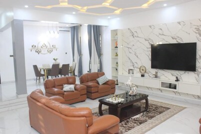 Spacious 4-bedroom building in a  secured and most accessible estate Ibadan.