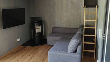 TinyHousebeiDresden Häuschen bis 7 Personen, Kaminofen, große Terrasse - Nähe Sächsische Schweiz | Area keluarga | Televisi layar datar 40-inci dengan saluran TV digital dan perapian