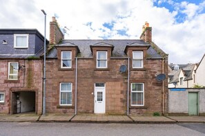 Exterior - Barclay, Stonehaven Seaside Home (Aberdeenshire)