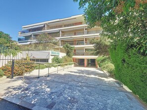 Exterior - Henri Camille Real Estate- Mikaela - Studio with terrace (Cannes)