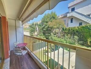 Property grounds - Henri Camille Real Estate- Mikaela - Studio with terrace (Cannes)