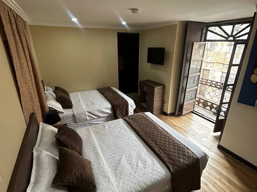Habitación Deluxe doble, balcón, vistas a la ciudad | Wifi gratis