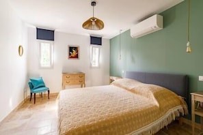 5 chambres, Wi-Fi, draps fournis