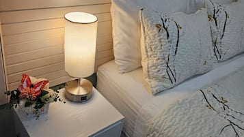 1 sovrum, skrivbord, strykjärn/strykbräda och gratis wi-fi