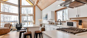 Sojourn Cabin~Recreational Haven