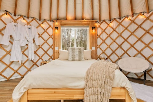 Aurora Yurt ~ Recreational Haven