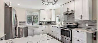 Charming 4-bed home in Orleans&Pet-Friendly



































