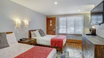 1 bedroom, in-room safe, iron/ironing board, travel crib