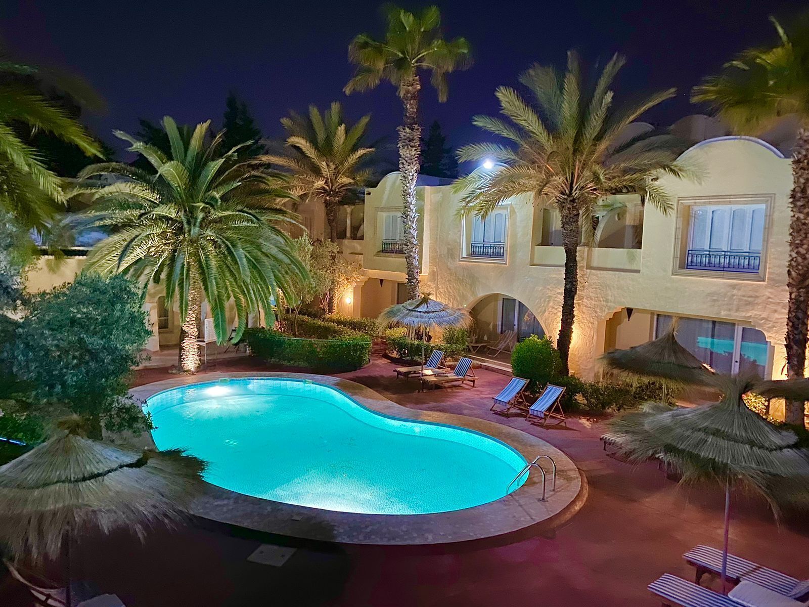 Seasonal outdoor pool