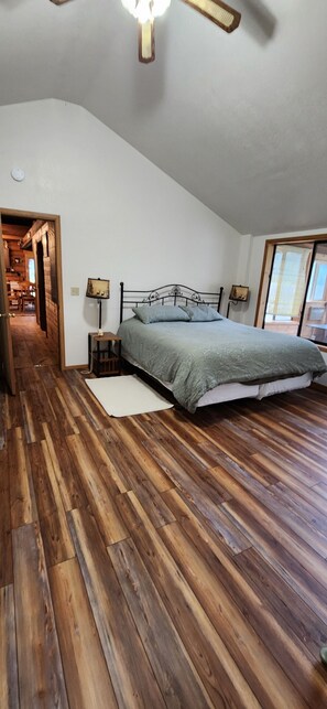 4 bedrooms, free WiFi, bed sheets