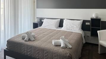 3 camere, culla da viaggio, Wi-Fi gratuito