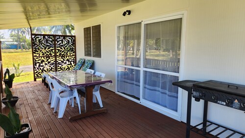 2-bedroom house with Free Wi-Fi, AC and lagoon view in welcoming Aitutaki