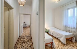 2 habitaciones, cuna de viaje, wifi gratis y ropa de cama 
