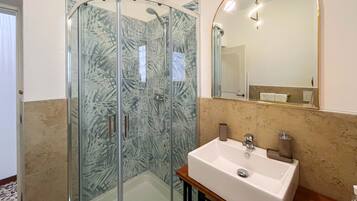 Dusche, Haartrockner