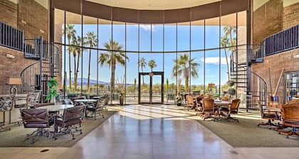 Resort-Style Lake Havasu City Condo w/ Pool!