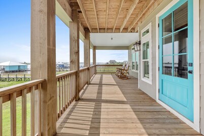 REEL N  REST in Hackberry LA ! Waterfront home with beautiful views . 