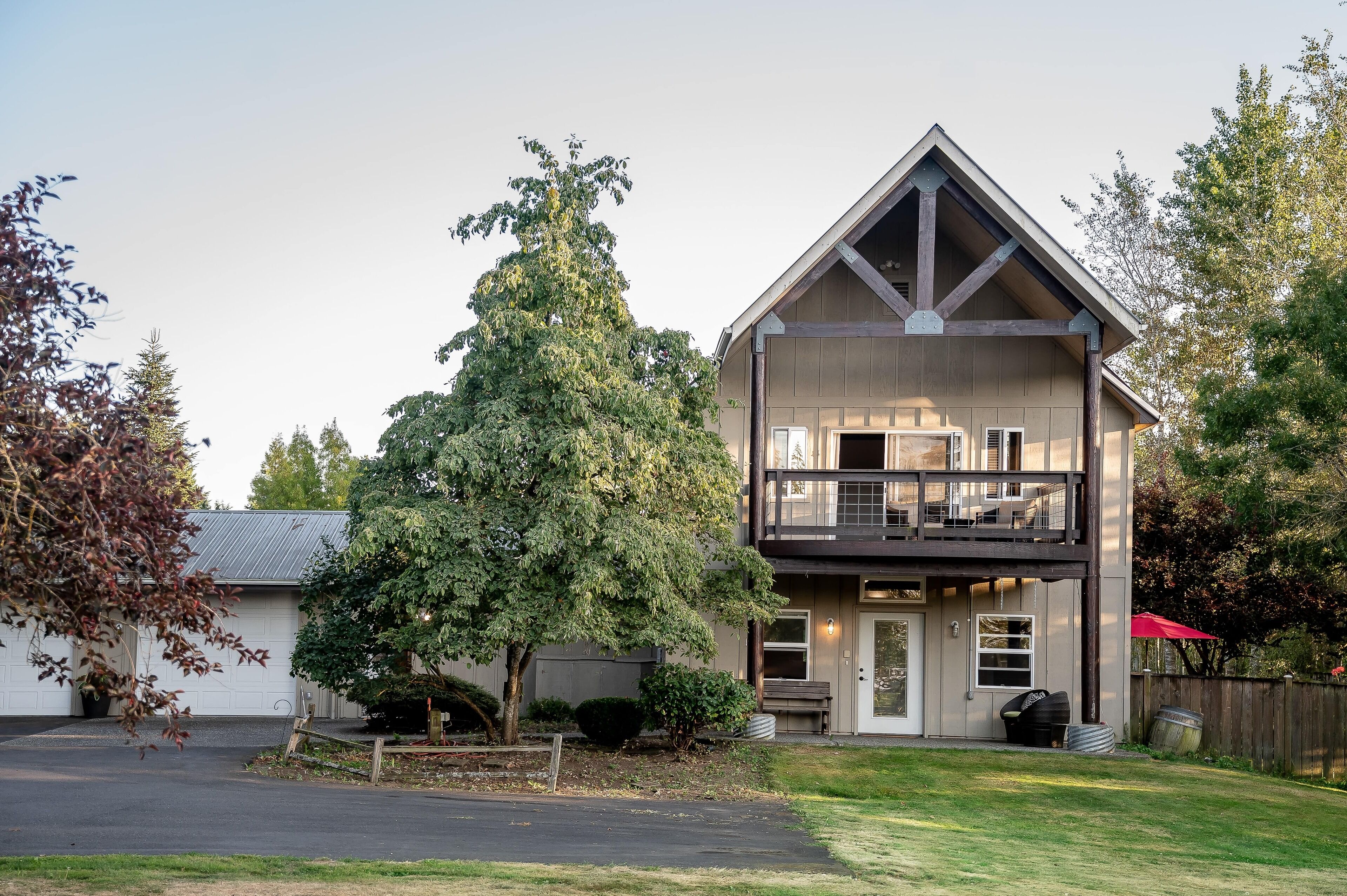 Escape To The Farmhouse 
