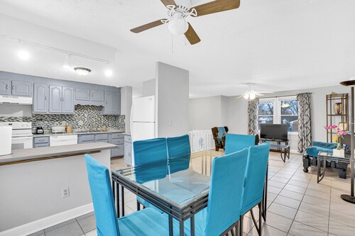 Entire 4 bedrooms & free parking on a private corner lot. 