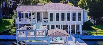 Lake house 35 from Auburn and Ft. Benning