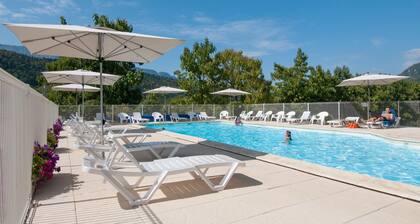 Studio pour 4 | 2 piscines sur place + sauna