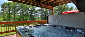 Bigelow Chalet at Killington: 8BR/4.5 BA Pet Friendly Home w/ Hot Tub, Fireplace.