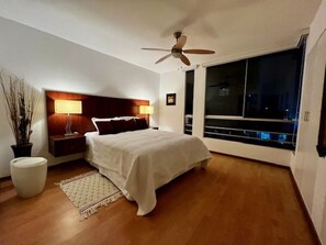 2 camere, una scrivania, ferro/asse da stiro, Wi-Fi gratuito