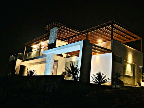 Casa de Playa con Maravillosas Vistas! Dolphin House!