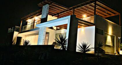 Casa de Playa con Maravillosas Vistas! Dolphin House!