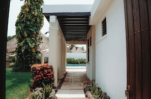 Terrace/patio - Luxury Getaway ! Full  A-C Pool Jacuzzy Private Beach Relax & Unwind ! BBQ area  (Puerto Quetzal)