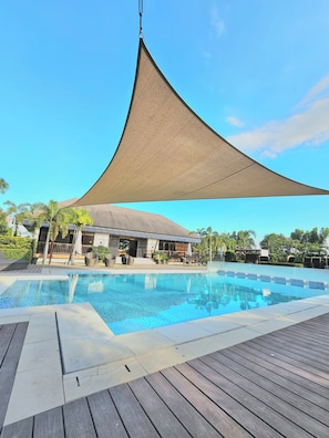 15 outdoor pools - The Backyard Event and Resorts (Candaba)