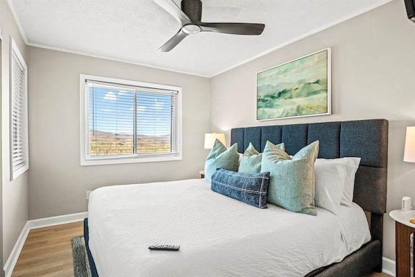 2 bedrooms, iron/ironing board, WiFi, bed sheets