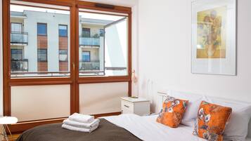 2 chambres, fer et planche à repasser, Wi-Fi, draps fournis